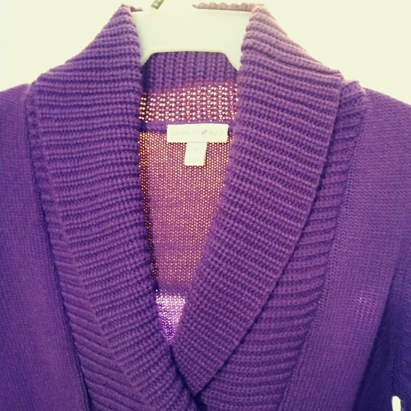 Pullover Sweater - Picture 3 of 5